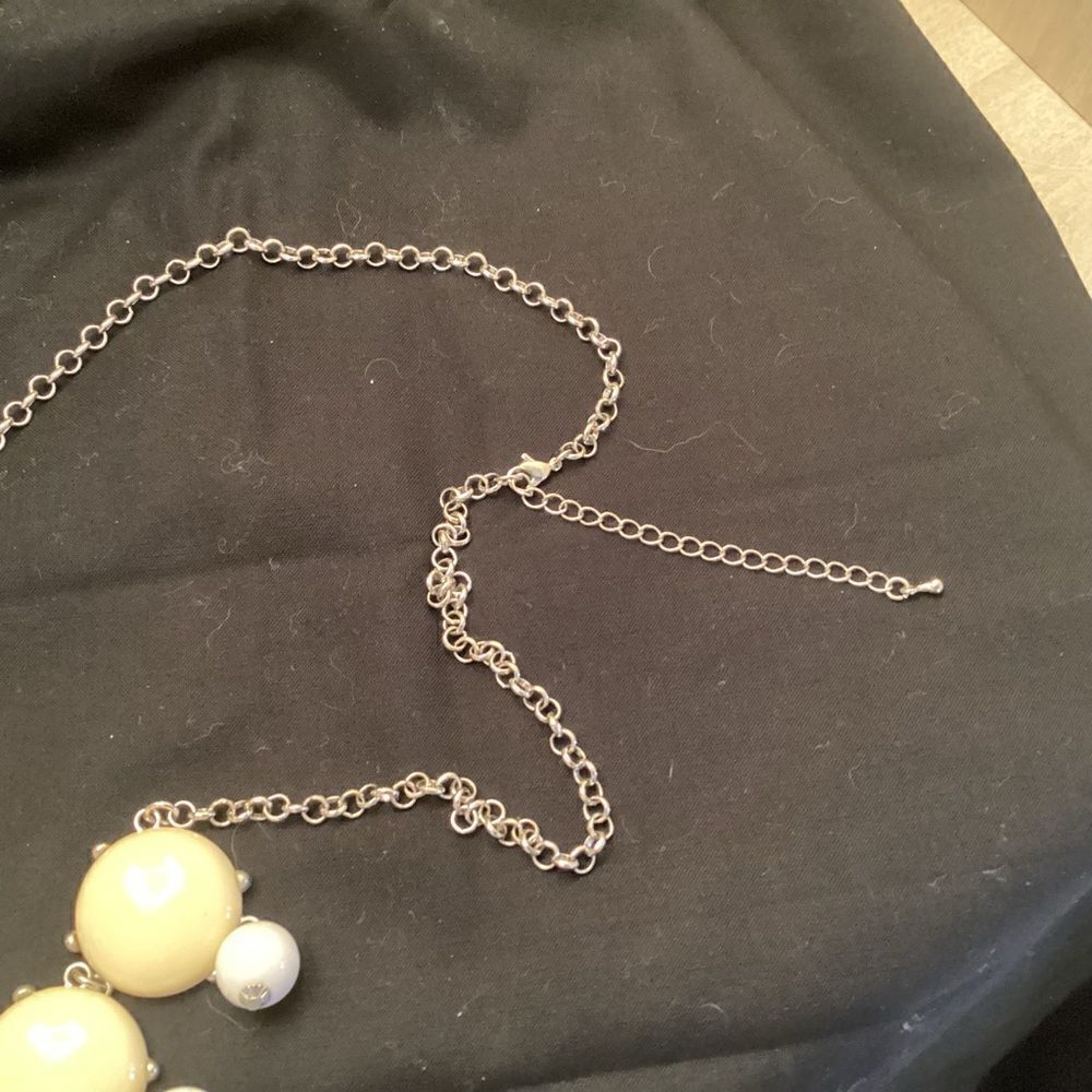 Joan Rivers Silver Tone Adjustable White & Crème Necklace - Picture 4 of 6